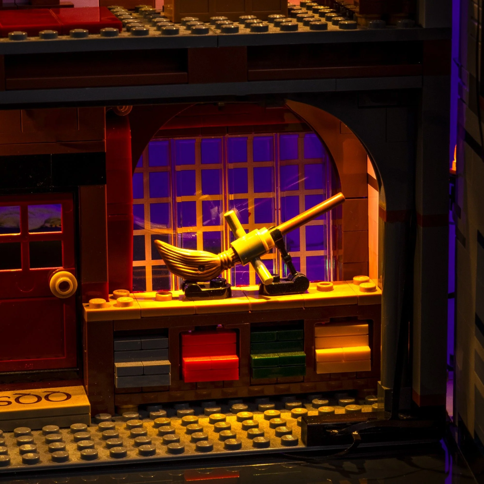 Light Kit for LEGO® Diagon Alley™ #75978 - Image 15