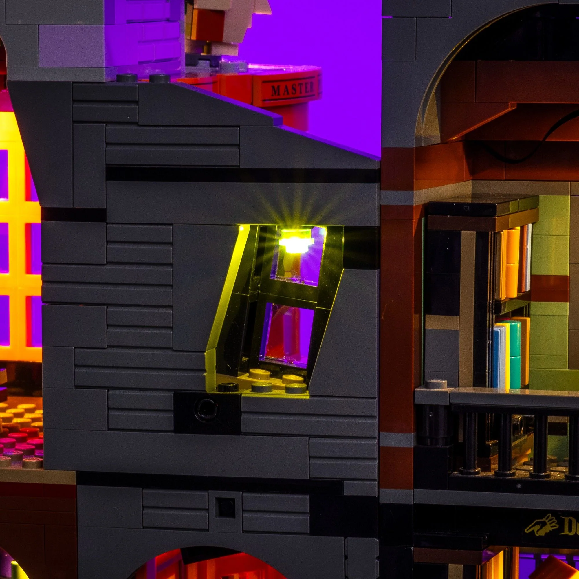 Light Kit for LEGO® Diagon Alley™ #75978 - Image 17