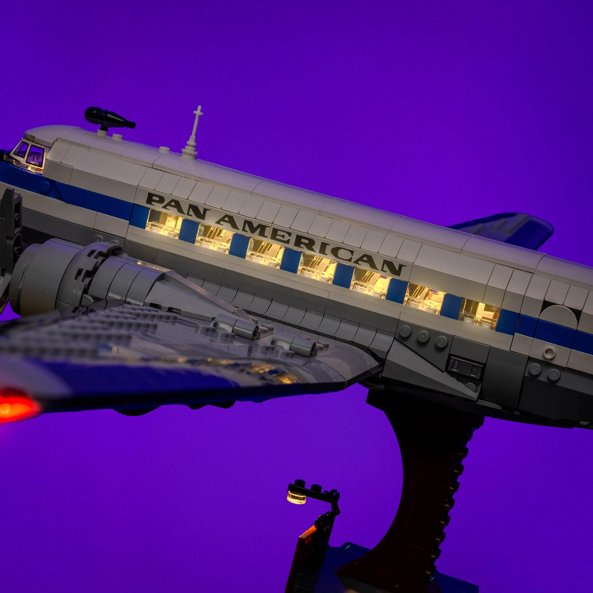 Light Kit for LEGO® Douglas™ DC-3™ PAN AM® Airliner #11378 - Image 5