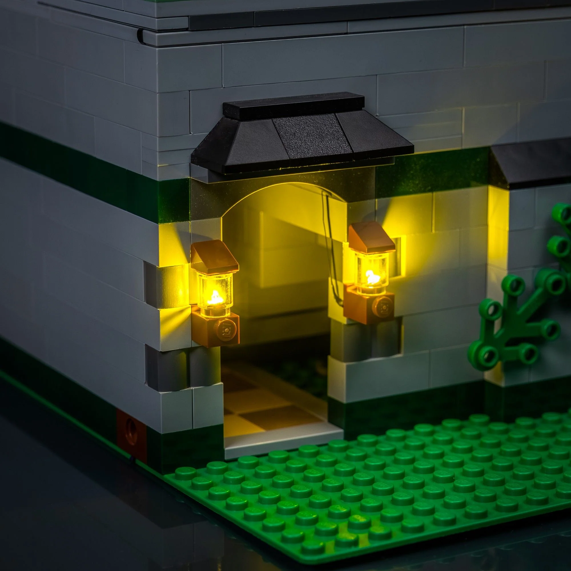 Light Kit for LEGO® Green Grocer #10185 - Image 11