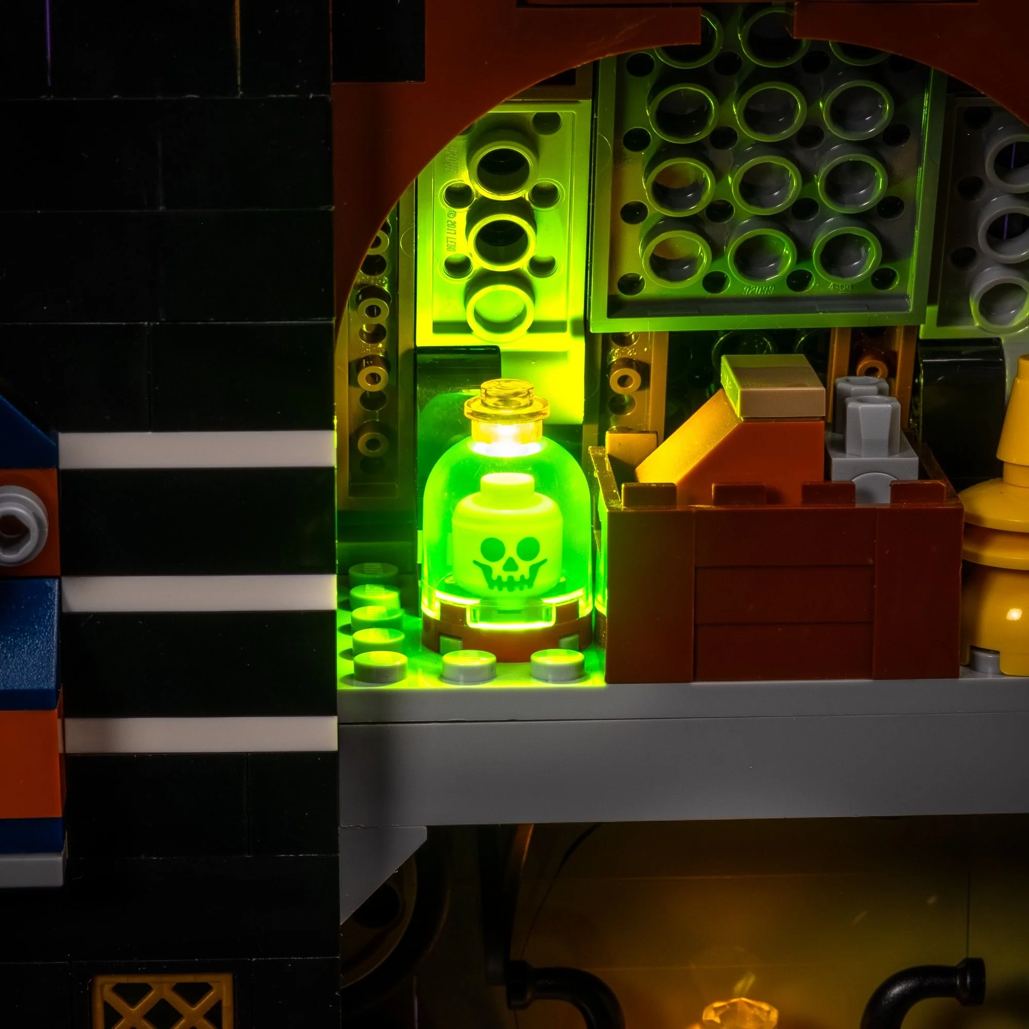Light Kit for LEGO® Haunted House #10273 - Image 5