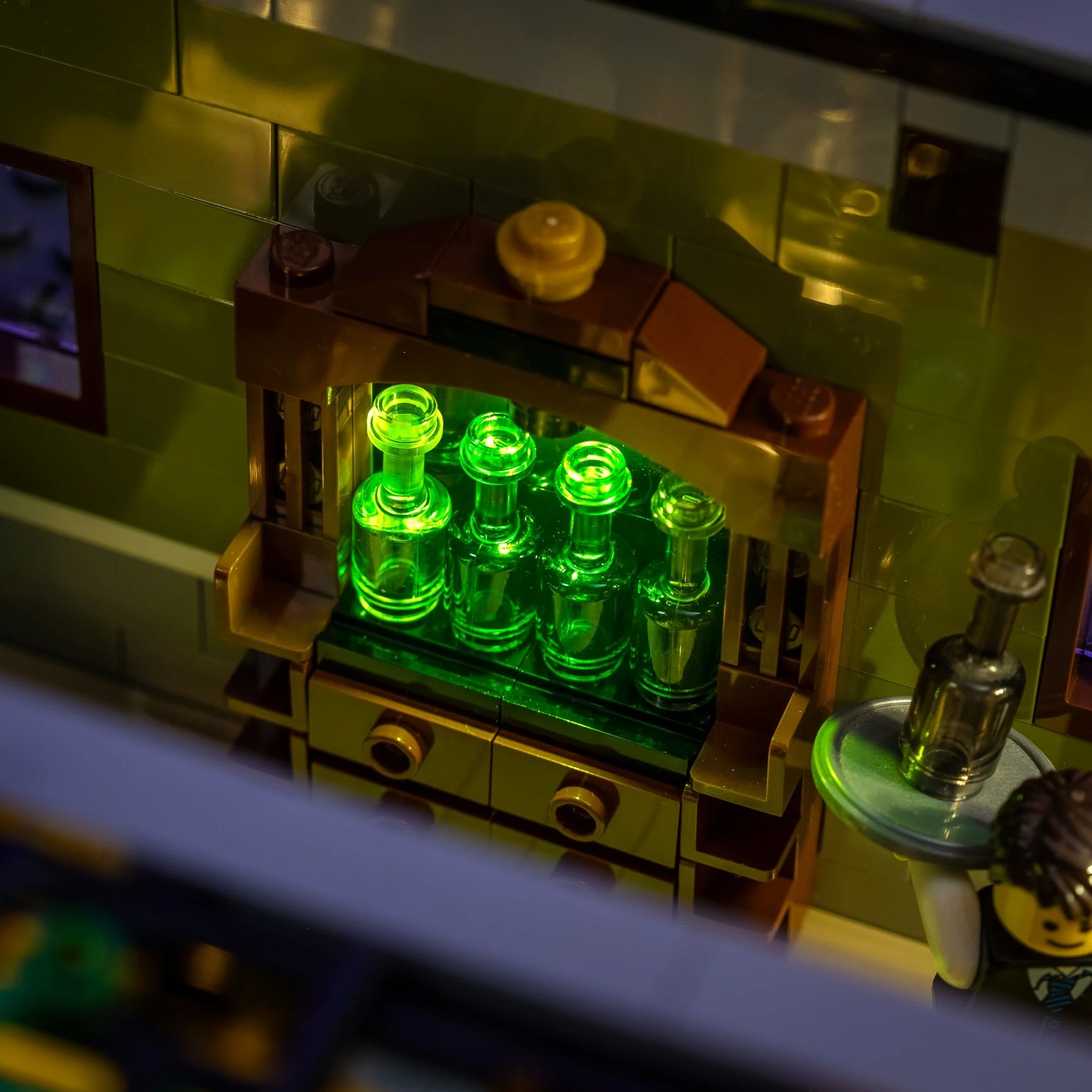 Light Kit for LEGO® Parisian Restaurant #10243 - Image 8