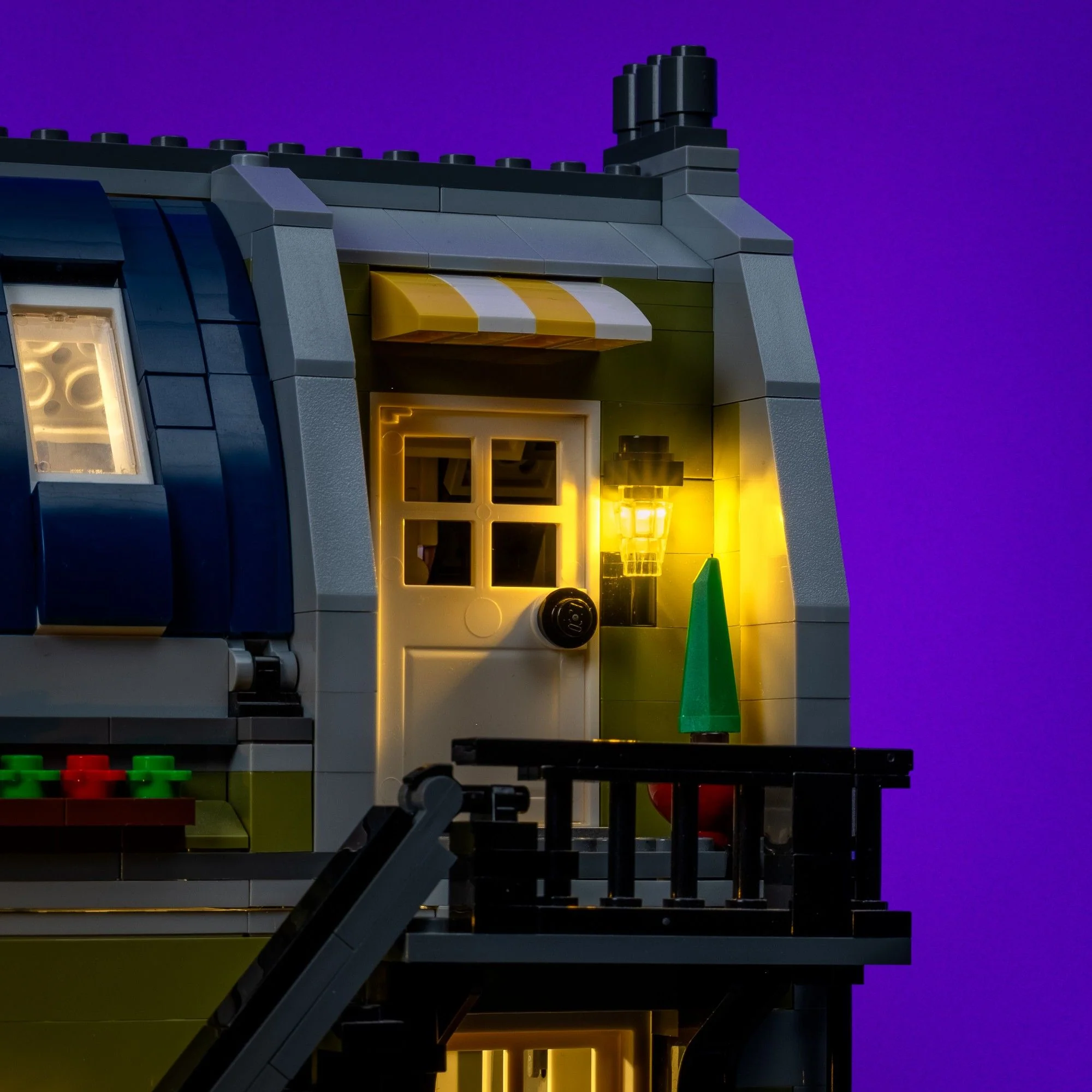 Light Kit for LEGO® Parisian Restaurant #10243 - Image 9