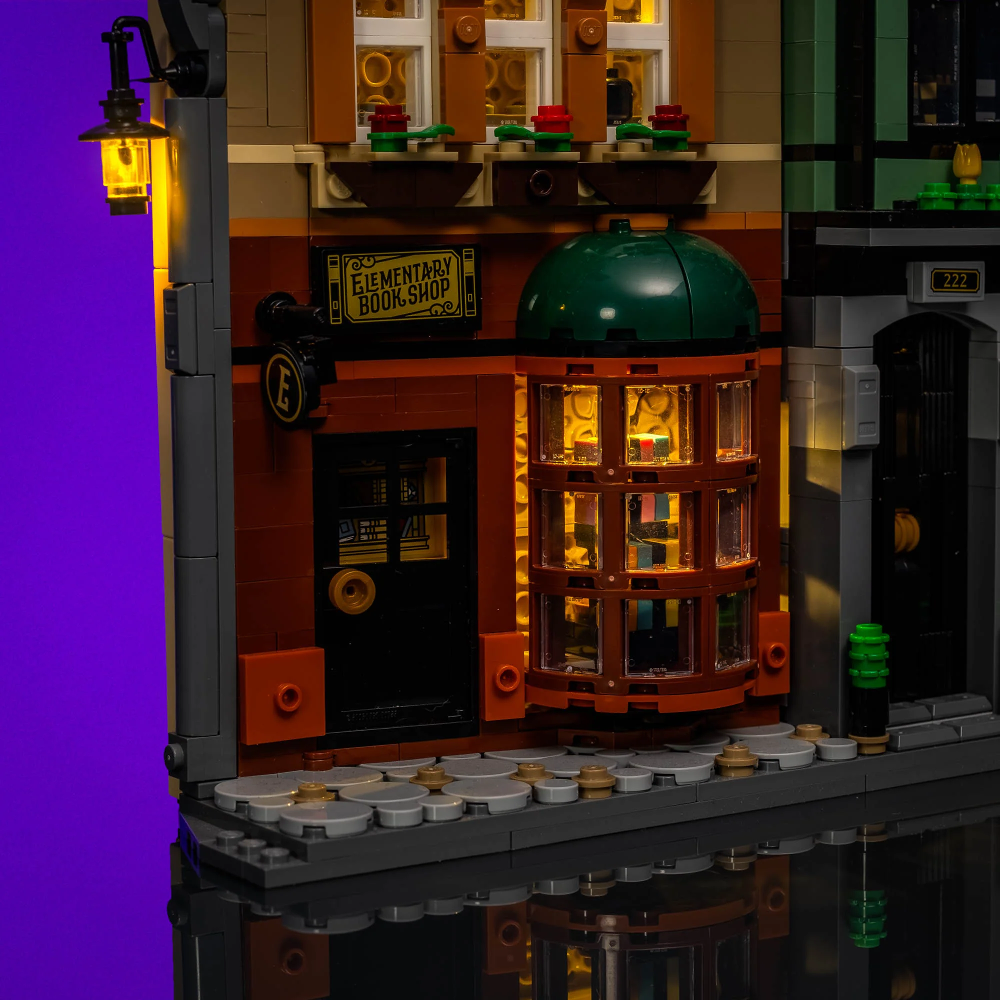 Light Kit for LEGO® Sherlock Holmes: Book Nook #10351 - Image 5