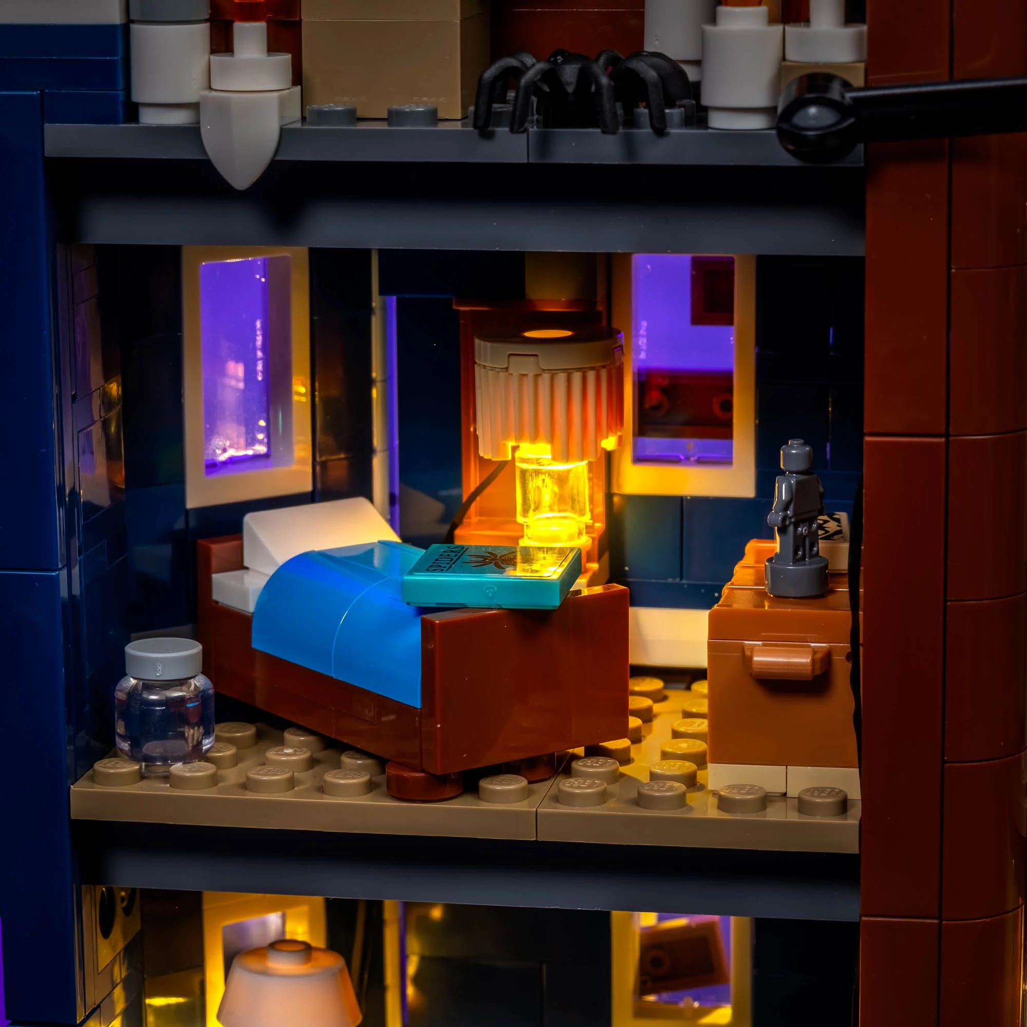 Light Kit for LEGO® The Creel House #11370 - Image 11