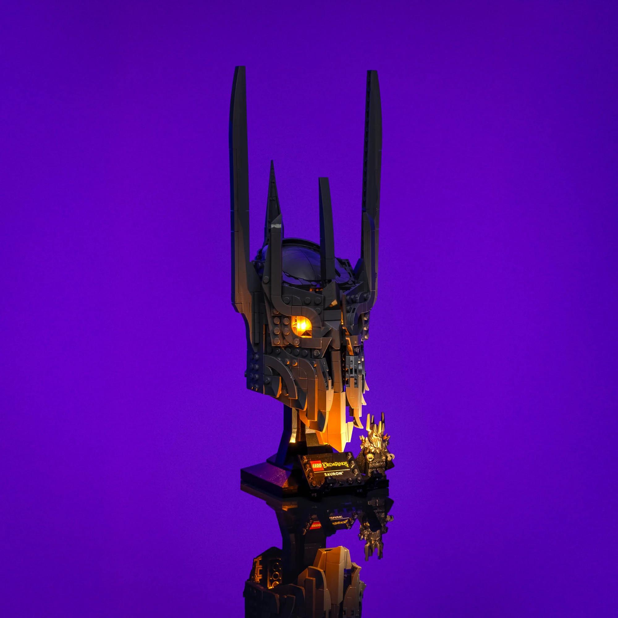 Light Kit for LEGO® The Lord of the Rings: Sauron’s Helmet #11373 - Image 9