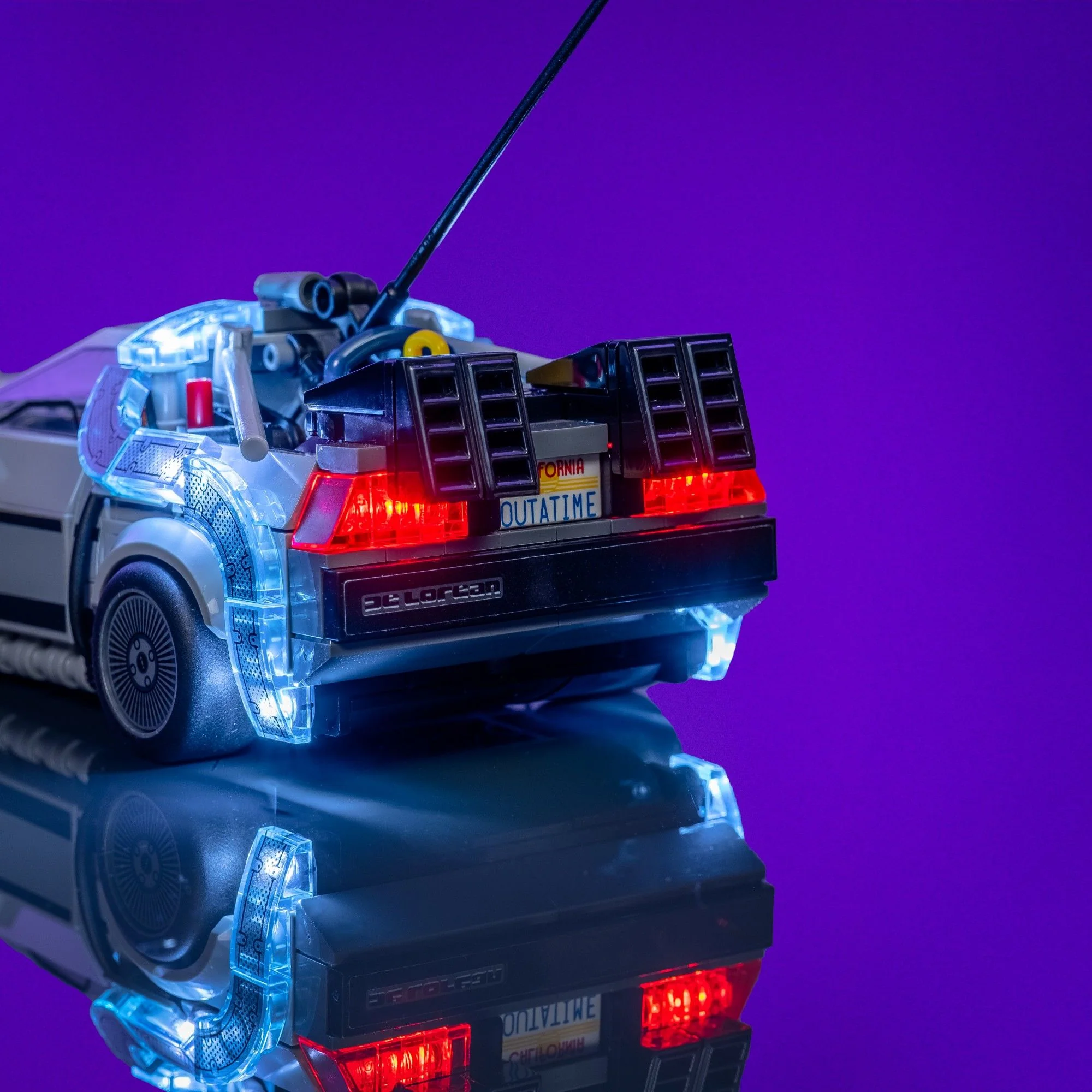 Light Kit for LEGO® Time Machine from Back to the Future #77256 - Image 7