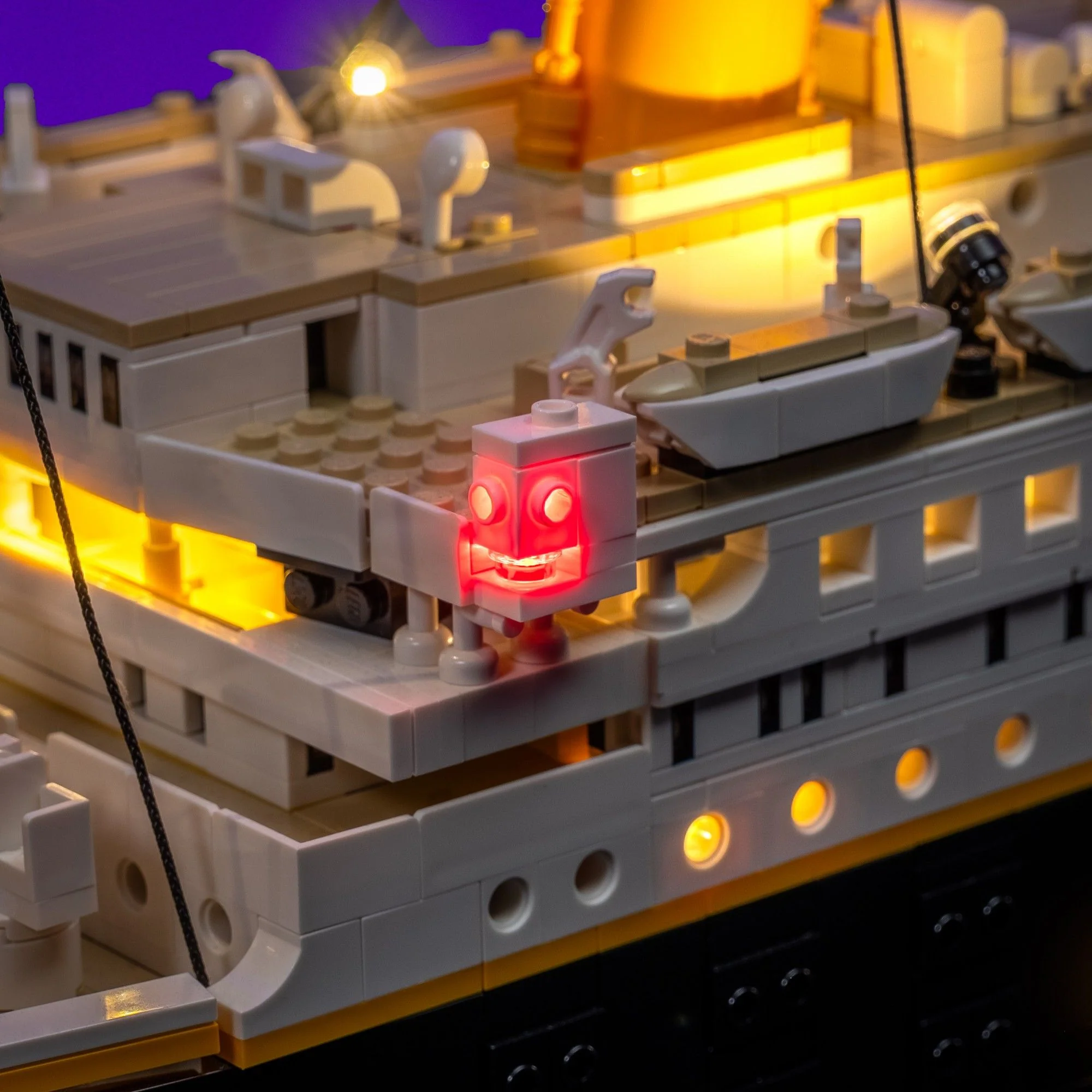 Light Kit for LEGO® Titanic #10294 - Image 4