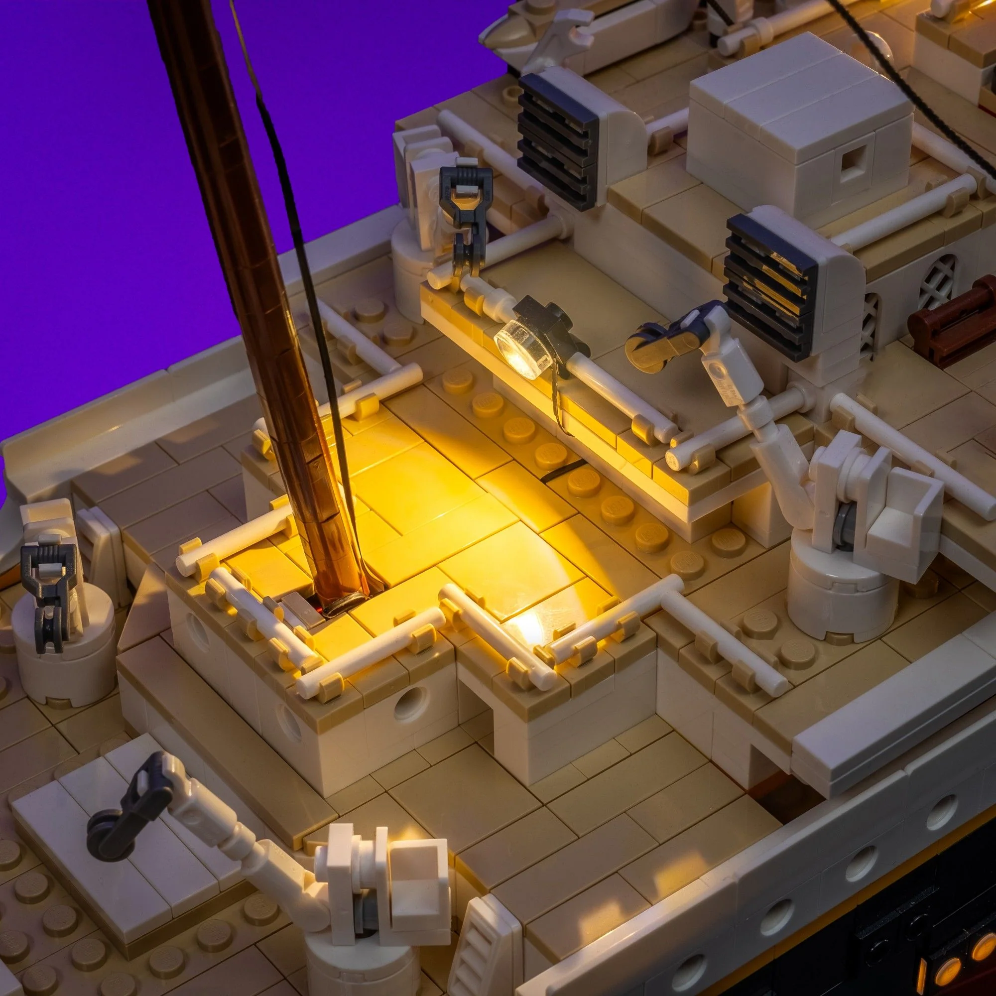 Light Kit for LEGO® Titanic #10294 - Image 7
