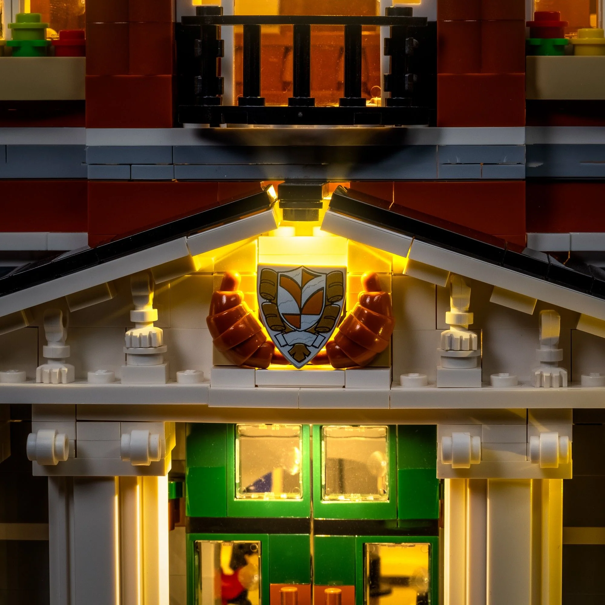 Light Kit for LEGO® Town Hall #10224 - Image 7