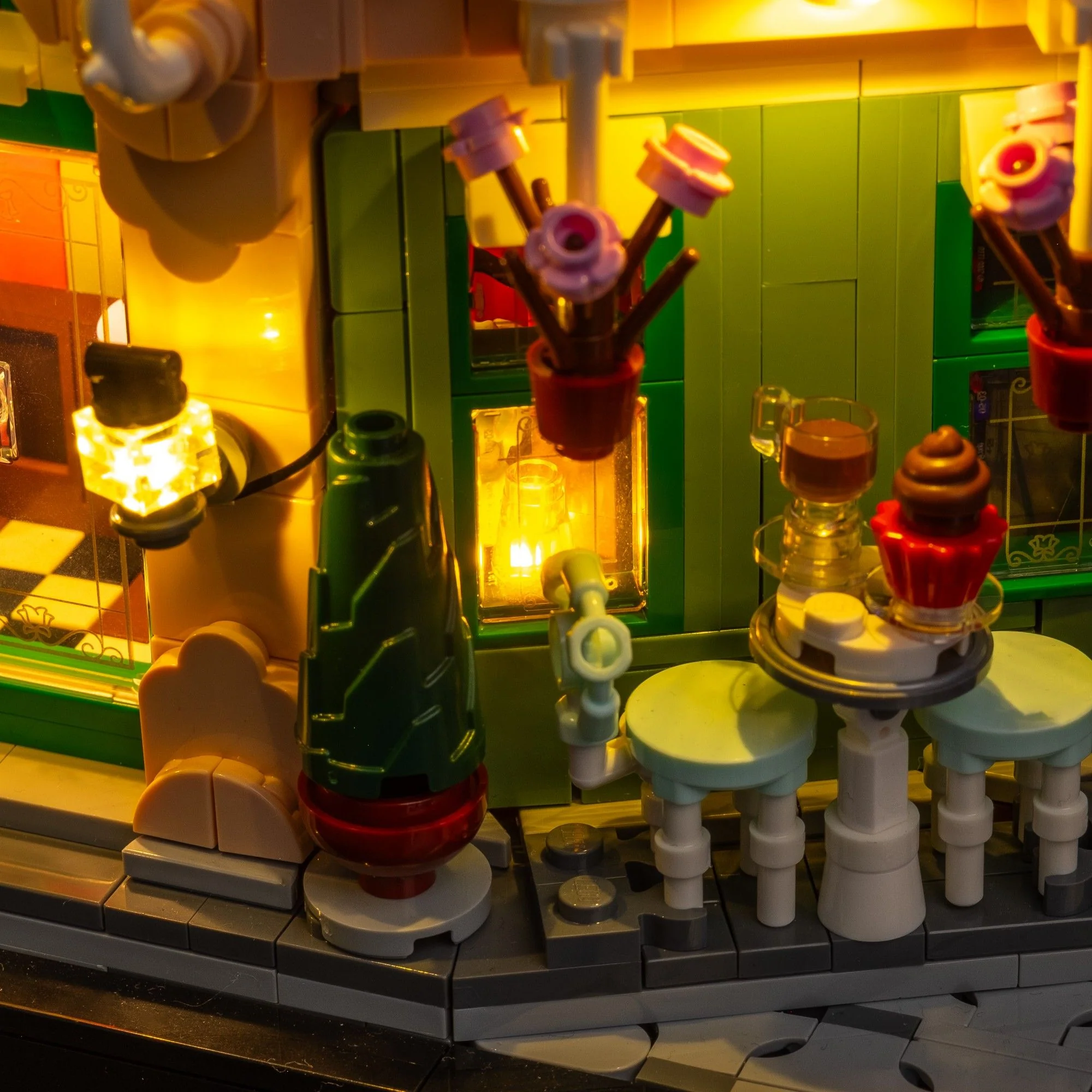 Light Kit for LEGO® French Cafe #10362 - Image 7